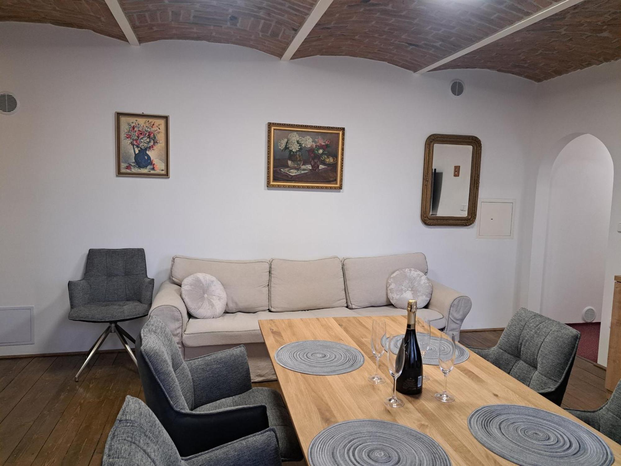 Moravská Třebová Penzion U Cyrila מראה חיצוני תמונה